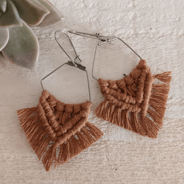 Boucle d'oreille losange macramé argentée
