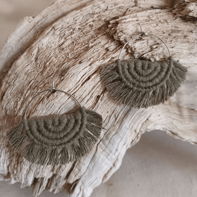 Boucle d'oreille créole macramé argentée