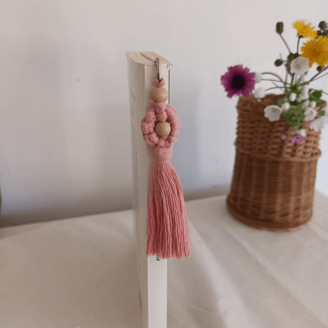 Marque-page fleur macramé