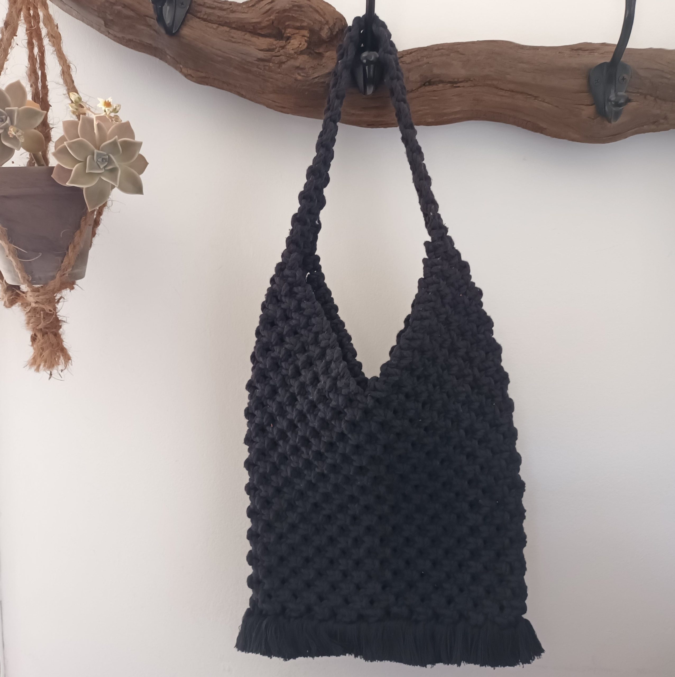 sac hobo en macramé noir
